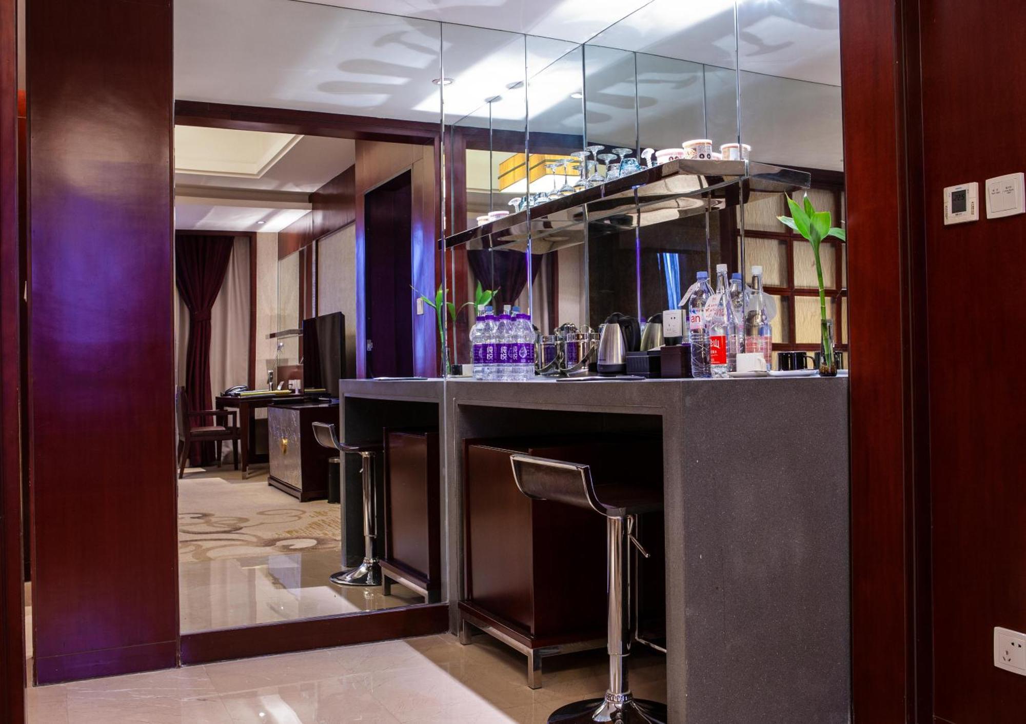 Vision Hotel Пекин Екстериор снимка